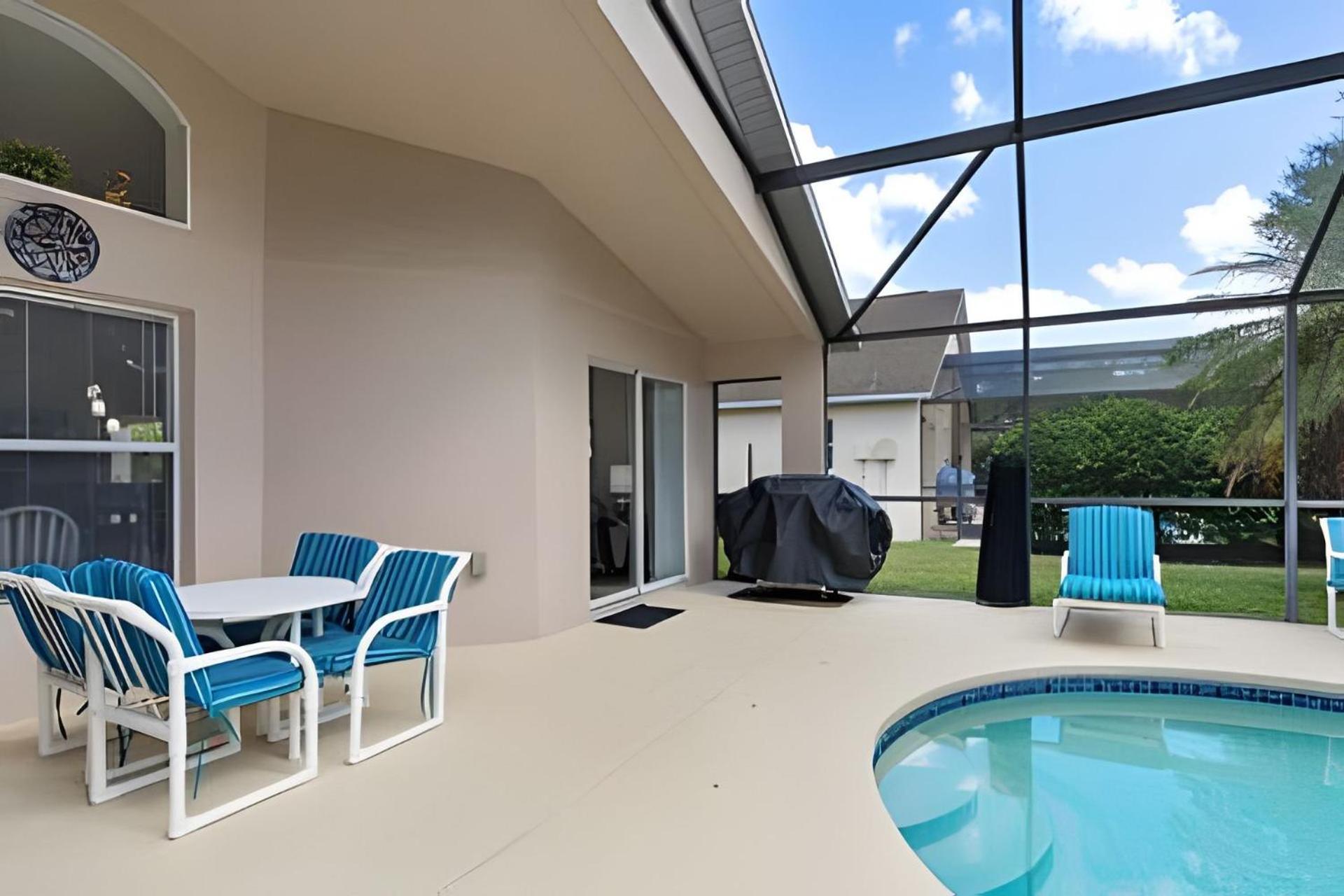 Quiet House With Pool On A Golf Course Ferienhaus
